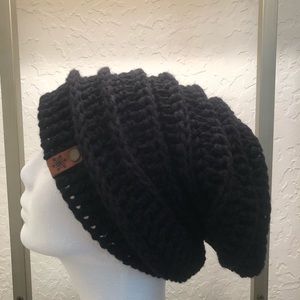 Handmade black slouchy beanie unisex.